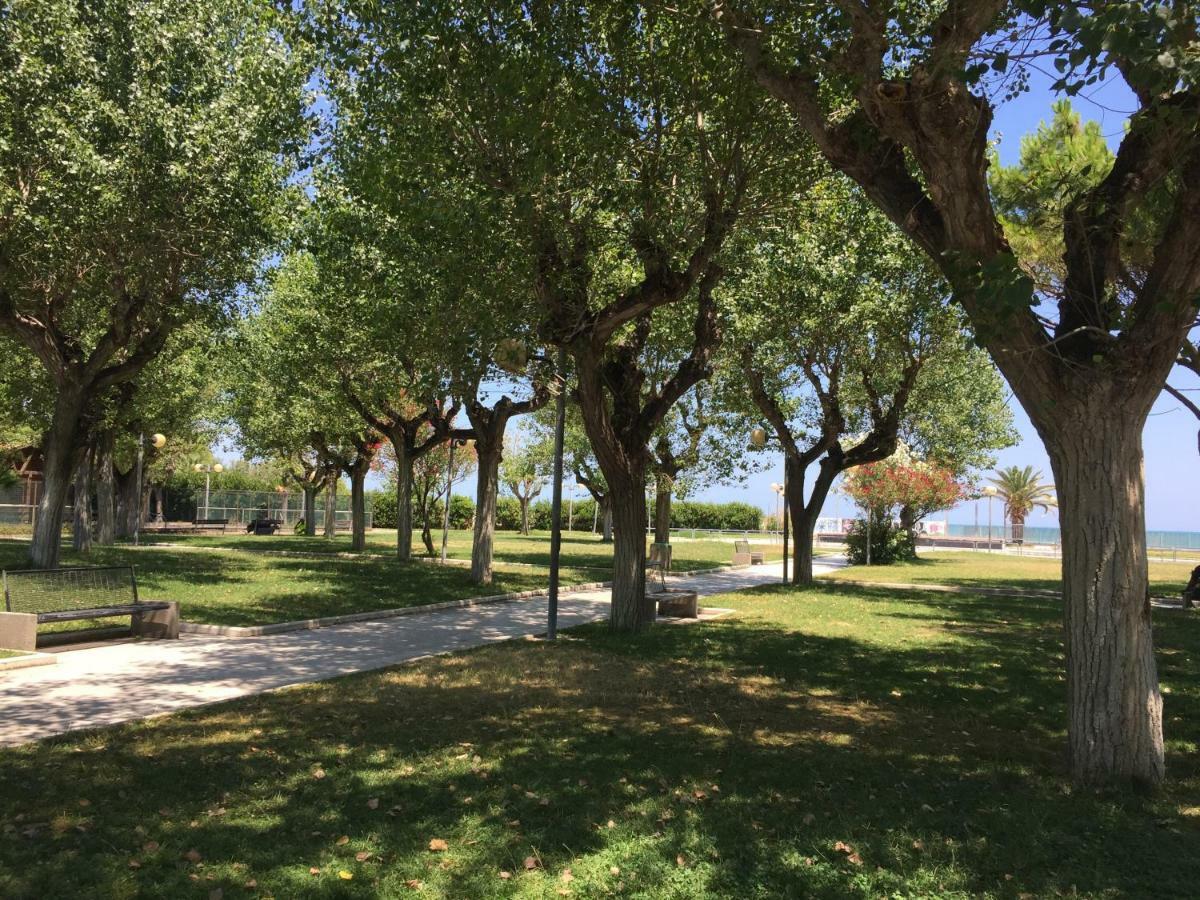 Sulmare Alba Adriatica住宿加早餐旅馆 外观 照片